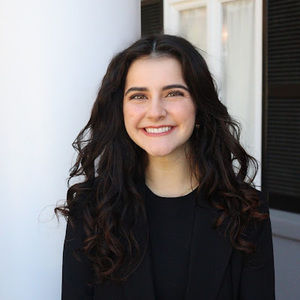 Meet your Posher, Valentina